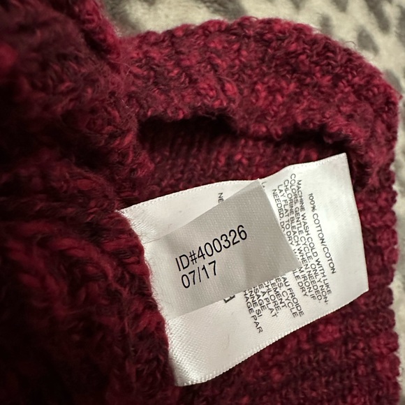 Express Tunic Sweater in Wine Burgundy Size Mediumum - Picture 13 of 14